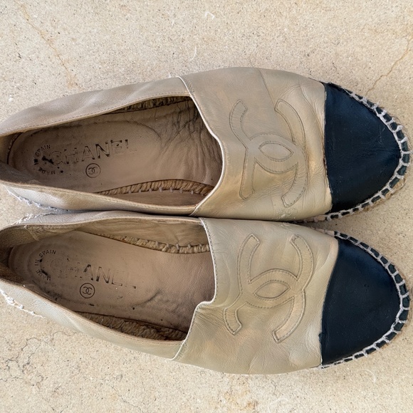 CHANEL Interlocking CC Logo Leather Espadrilles 8.5 - Picture 7 of 8